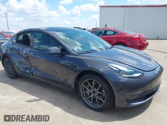 ✅ 2022 Tesla Model 3 • VIN: 5YJ3E1EA0NF206479 • Lot: 43176382. Wystawiony na IAAI z przebiegiem 56 793 mil. Bezpłatny archiwum sprzedaży aukcyjnych z USA i szczegółowy raport historii pojazdu na DreamBid. Zdjęcie 1.