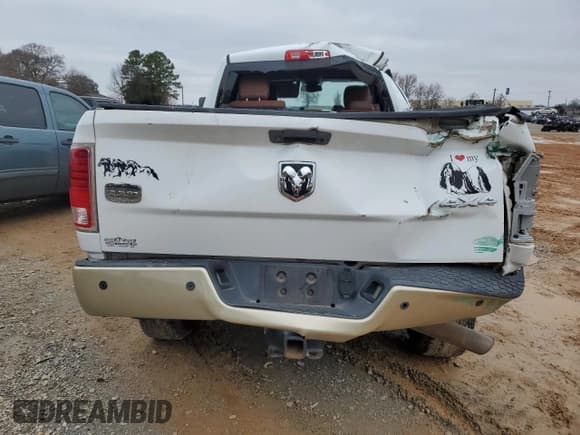 ✅ 2014 Ram 2500 Longhorn • VIN: 3C6UR5GLXEG204495 • Lot: 85659064. Wystawiony na Copart z przebiegiem 282 181 mil. Bezpłatny archiwum sprzedaży aukcyjnych z USA i szczegółowy raport historii pojazdu na DreamBid. Zdjęcie 6.