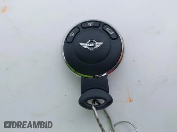 ✅ 2013 MINI Clubman S • VIN: WMWZG3C55DTY32706 • Lot: 42644508. Wystawiony na IAAI z przebiegiem 67 958 mil. Bezpłatny archiwum sprzedaży aukcyjnych z USA i szczegółowy raport historii pojazdu na DreamBid. Zdjęcie 11.