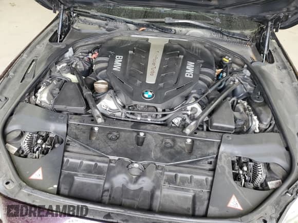 ✅ 2016 BMW 6 Series 650i xDrive • VIN: WBA6D6C55GGF94711 • Lot: 52917475. Listed on Copart with 103,965 mi. Free auction sales archive from the USA and detailed vehicle history report at DreamBid. Image 11.