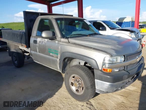✅ 2001 Chevrolet Silverado 2500HD • VIN: 1GCHC24G11E186939 • Lot: 42879961. Wystawiony na IAAI z przebiegiem 188 963 mil. Bezpłatny archiwum sprzedaży aukcyjnych z USA i szczegółowy raport historii pojazdu na DreamBid. Zdjęcie 1.