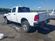 ✅ 2017 Ram 2500 Tradesman • VIN: 3C6UR5CLXHG634148 • Lot: 42211758. Listed on IAAI with 176,692 mi. Free auction sales archive from the USA and detailed vehicle history report at DreamBid. Image 3.