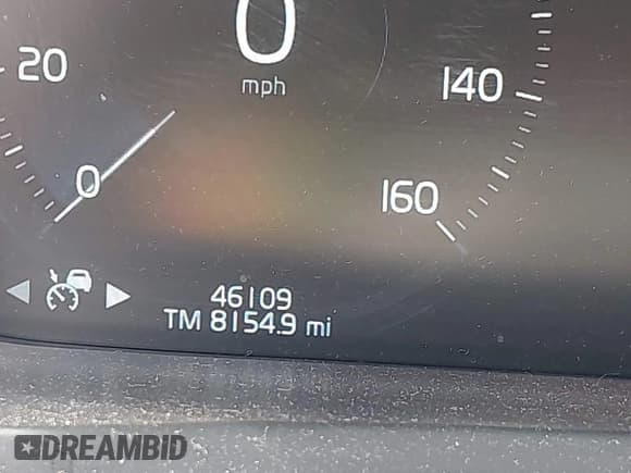 ✅ 2021 Volvo XC90 Momentum • VIN: YV4A221K3M1754176 • Lot: 42912114. Wystawiony na IAAI z przebiegiem 46 109 mil. Bezpłatny archiwum sprzedaży aukcyjnych z USA i szczegółowy raport historii pojazdu na DreamBid. Zdjęcie 15.