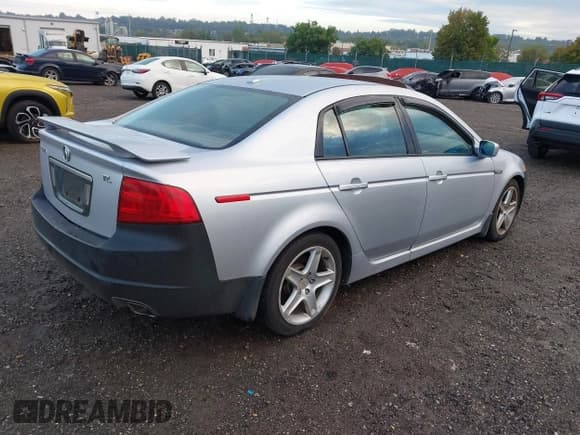 ✅ 2004 Acura TL • VIN: 19UUA66204A063496 • Lot: 43249763. Wystawiony na IAAI z przebiegiem 196 887 mil. Bezpłatny archiwum sprzedaży aukcyjnych z USA i szczegółowy raport historii pojazdu na DreamBid. Zdjęcie 4.