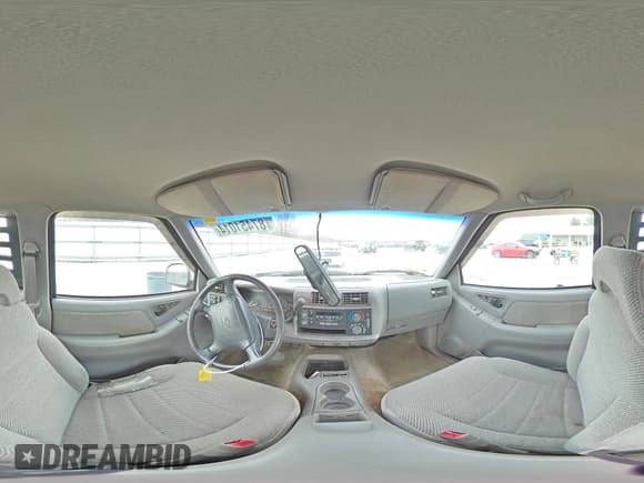 ✅ 1996 Chevrolet S-10 LS • VIN: 1GCCS19W6T8174939 • Лот: 87451014. Опубликован ранее на Copart с пробегом 149 048 миль. Бесплатный доступ к архиву аукционных продаж из США и подробный отчёт об истории автомобиля на DreamBid. Изображение 12.