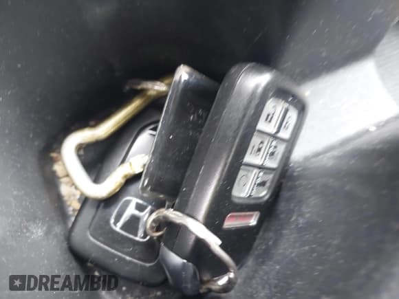 ✅ 2018 Honda Odyssey Elite • VIN: 5FNRL6H97JB025422 • Lot: 42352974. Wystawiony na IAAI z przebiegiem 71 724 mil. Bezpłatny archiwum sprzedaży aukcyjnych z USA i szczegółowy raport historii pojazdu na DreamBid. Zdjęcie 11.