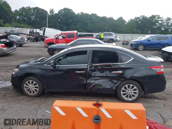 ✅ 2019 Nissan Sentra S • VIN: 3N1AB7AP4KY246984 • Lot: 42812049. Wystawiony na IAAI z przebiegiem 118 556 mil. Bezpłatny archiwum sprzedaży aukcyjnych z USA i szczegółowy raport historii pojazdu na DreamBid. Zdjęcie 14.