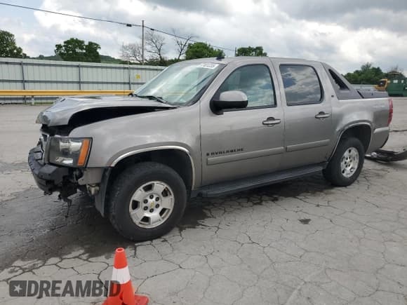 ✅ 2007 Chevrolet Avalanche LTZ • VIN: 3GNFK12377G199532 • Lot: 57481235. Listed on Copart with 226,580 mi. Free auction sales archive from the USA and detailed vehicle history report at DreamBid. Image 1.
