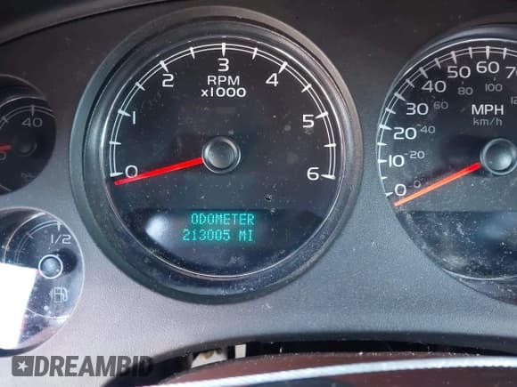 ✅ 2013 Chevrolet Suburban LT • VIN: 1GNSCJE05DR374014 • Лот: 43646383. Опубликован ранее на IAAI с пробегом 213 005 миль. Бесплатный доступ к архиву аукционных продаж из США и подробный отчёт об истории автомобиля на DreamBid. Изображение 15.