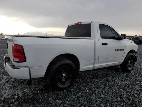✅ 2016 Ram 1500 Express • VIN: 3C6JR6AG6GG370942 • Лот: 82658145. Опубликован ранее на Copart с пробегом 132 917 миль. Бесплатный доступ к архиву аукционных продаж из США и подробный отчёт об истории автомобиля на DreamBid. Изображение 3.