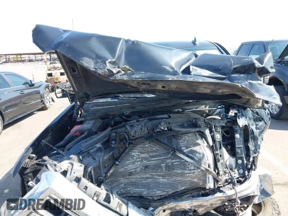 ✅ 2015 GMC Sierra 1500 SLT • VIN: 1GTR1VEC0FZ195574 • Lot: 42443999. Wystawiony na IAAI z przebiegiem Nie podano. Bezpłatny archiwum sprzedaży aukcyjnych z USA i szczegółowy raport historii pojazdu na DreamBid. Zdjęcie 10.