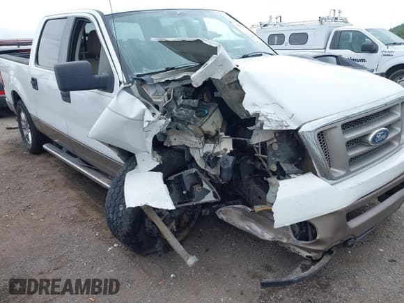 ✅ 2006 Ford F-150 XLT • VIN: 1FTPW12VX6KD80831 • Lot: 42875141. Listed on IAAI with 160,621 mi. Free auction sales archive from the USA and detailed vehicle history report at DreamBid. Image 6.