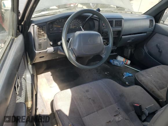 ✅ 1997 Toyota Tacoma • VIN: 4TAVL52N3VZ287044 • Lot: 72073705. Listed on Copart with 275,346 mi. Free auction sales archive from the USA and detailed vehicle history report at DreamBid. Image 8.