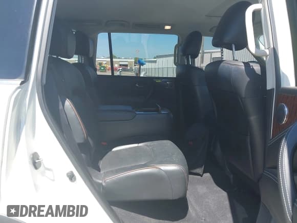 ✅ 2019 Nissan Armada SL • VIN: JN8AY2NC7KX509061 • Lot: 42067890. Wystawiony na IAAI z przebiegiem 90 853 mil. Bezpłatny archiwum sprzedaży aukcyjnych z USA i szczegółowy raport historii pojazdu na DreamBid. Zdjęcie 8.