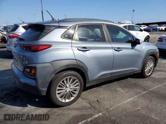 2018 Hyundai Kona SEL with VIN KM8K22AA2JU075116, listed as a Copart auction lot 84266075 with 47,631 mi miles and Salvage title. Bid and sale history available at DreamBid. Image 3.