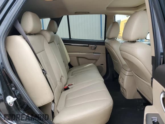 ✅ 2011 Hyundai Santa Fe Limited • VIN: 5XYZK3AB0BG086569 • Lot: 62057744. Listed on Copart with 88,937 mi. Free auction sales archive from the USA and detailed vehicle history report at DreamBid. Image 11.