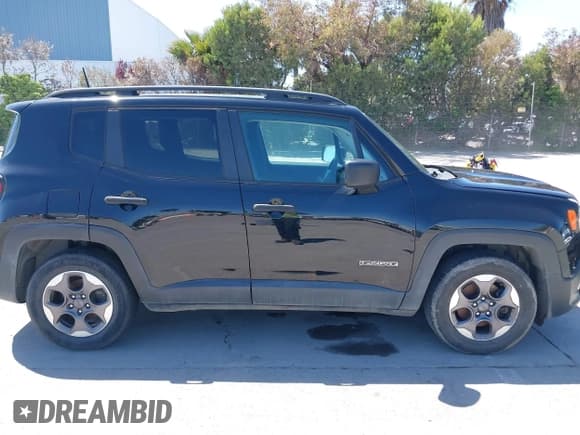 ✅ 2017 Jeep Renegade Sport • VIN: ZACCJAABXHPF58539 • Лот: 41982544. Опубликован ранее на IAAI с пробегом 79 012 миль. Бесплатный доступ к архиву аукционных продаж из США и подробный отчёт об истории автомобиля на DreamBid. Изображение 13.