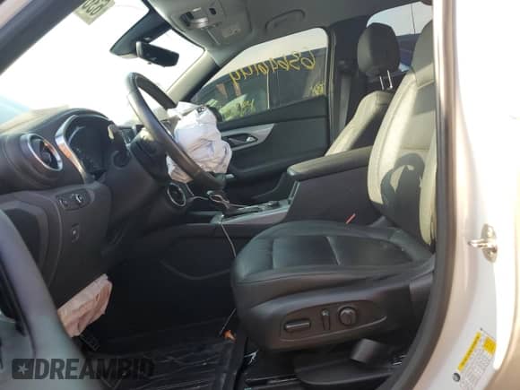 2021 Chevrolet Blazer LT z VIN 3GNKBJR4XMS529265, wystawiony jako Copart lot #63696144 z przebiegiem 76 123 mil mil oraz Szkoda całkowita • Salvage title. Historia ofert i sprzedaży dostępna na DreamBid. Obrazek 7.