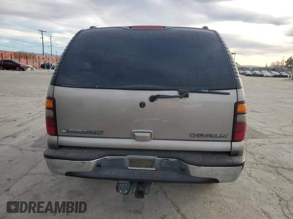 ✅ 2002 Chevrolet Suburban LS • VIN: 1GNEC16T92J196173 • Lot: 85029784. Wystawiony na Copart z przebiegiem 119 911 mil. Bezpłatny archiwum sprzedaży aukcyjnych z USA i szczegółowy raport historii pojazdu na DreamBid. Zdjęcie 6.