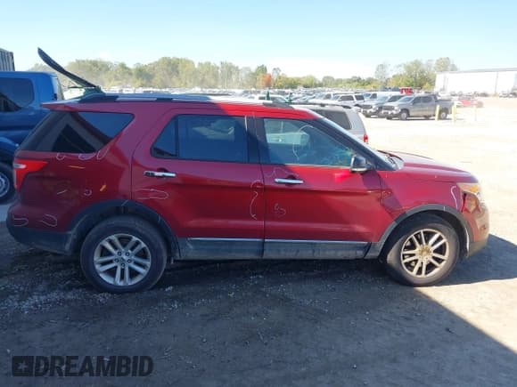 ✅ 2014 Ford Explorer XLT • VIN: 1FM5K8D80EGC11711 • Лот: 43332031. Опубликован ранее на IAAI с пробегом 194 349 миль. Бесплатный доступ к архиву аукционных продаж из США и подробный отчёт об истории автомобиля на DreamBid. Изображение 13.