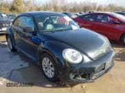 ✅ 2015 Volkswagen Beetle Fleet Edition • VIN: 3VWF17AT3FM610020 • Lot: 41714321. Wystawiony na IAAI z przebiegiem 158 381 mil. Bezpłatny archiwum sprzedaży aukcyjnych z USA i szczegółowy raport historii pojazdu na DreamBid. Zdjęcie 6.