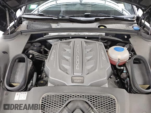 ✅ 2017 Porsche Macan Turbo • VIN: WP1AF2A52HLB61998 • Лот: 56172055. Опубликован ранее на Copart с пробегом 39 320 миль. Бесплатный доступ к архиву аукционных продаж из США и подробный отчёт об истории автомобиля на DreamBid. Изображение 11.