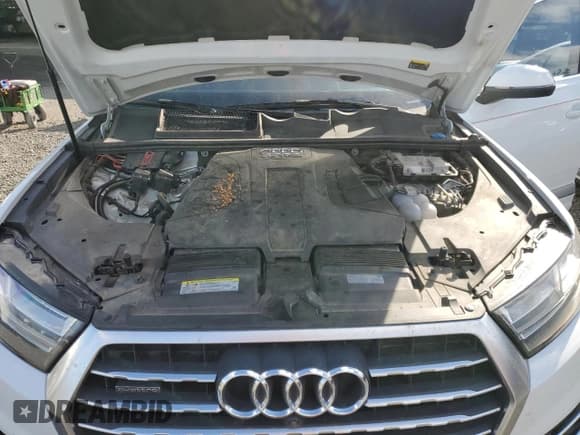 ✅ 2017 Audi Q7 Prestige • VIN: WA1VAAF7XHD054725 • Лот: 86517595. Опубликован ранее на Copart с пробегом 124 131 миль. Бесплатный доступ к архиву аукционных продаж из США и подробный отчёт об истории автомобиля на DreamBid. Изображение 12.