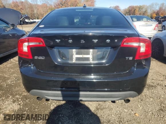 ✅ 2012 Volvo S60 T5 • VIN: YV1622FSXC2116981 • Лот: 90876705. Опубликован ранее на Copart с пробегом 106 997 миль. Бесплатный доступ к архиву аукционных продаж из США и подробный отчёт об истории автомобиля на DreamBid. Изображение 6.
