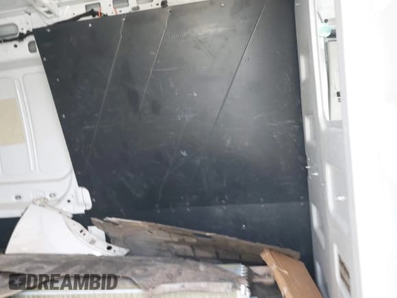 ✅ 2018 Ford Transit Cargo • VIN: 1FTYE2CG1JKA25990 • Лот: 42713246. Опубликован ранее на IAAI с пробегом Не указан. Бесплатный доступ к архиву аукционных продаж из США и подробный отчёт об истории автомобиля на DreamBid. Изображение 8.