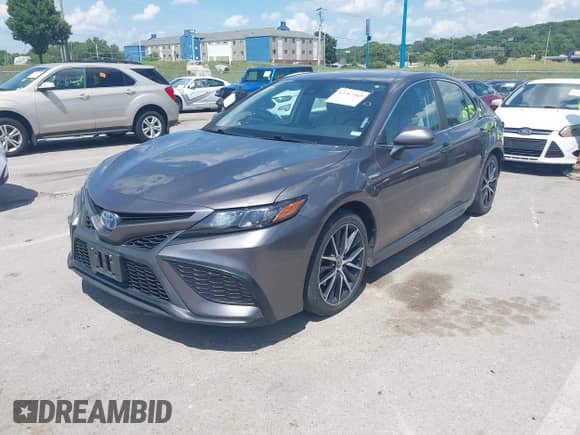 2021 Toyota Camry Hybrid SE с VIN 4T1G31AK5MU560330, выставлен на аукционе IAAI как лот 42707365 с пробегом 140 566 миль миль и . История ставок и продаж доступна на DreamBid. Изображение 18.