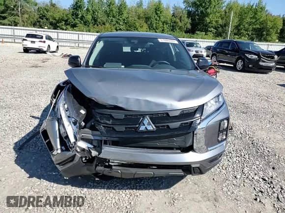 2024 Mitsubishi Outlander S z VIN JA4ARUAU5RU010395, wystawiony jako Copart lot #81866485 z przebiegiem 32 765 mil mil oraz Szkoda całkowita • Salvage title. Historia ofert i sprzedaży dostępna na DreamBid. Obrazek 14.