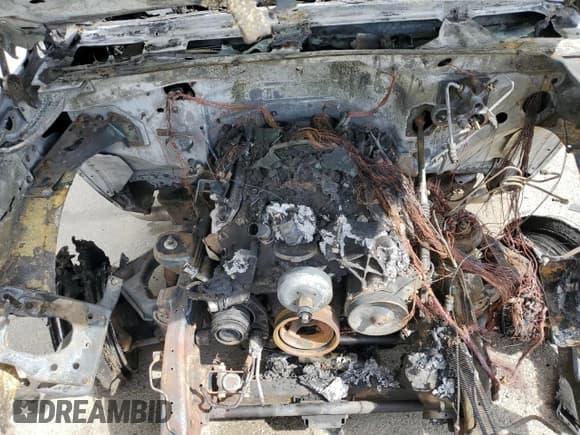 ✅ 2006 Chevrolet Silverado 2500HD LT3 • VIN: 1GCHK23UX6F191374 • Lot: 56893015. Wystawiony na Copart z przebiegiem Nie podano. Bezpłatny archiwum sprzedaży aukcyjnych z USA i szczegółowy raport historii pojazdu na DreamBid. Zdjęcie 11.