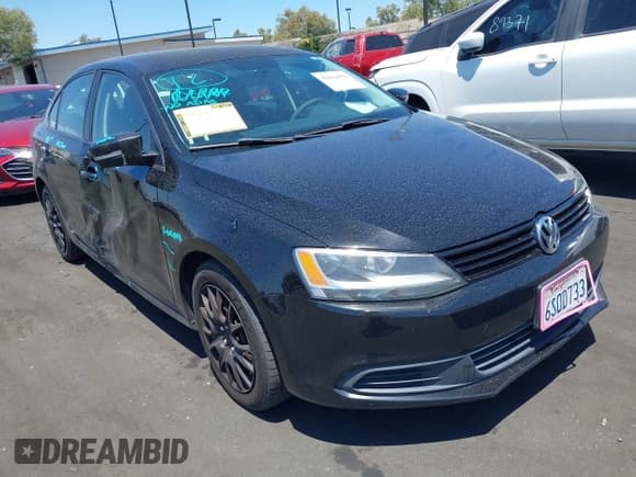 ✅ 2011 Volkswagen Jetta SE • VIN: 3VWDZ7AJ3BM113364 • Lot: 42814994. Listed on IAAI with 158,685 mi. Free auction sales archive from the USA and detailed vehicle history report at DreamBid. Image 1.