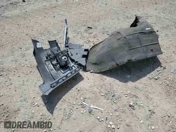 2019 Chevrolet Tahoe Premier z VIN 1GNSKCKJ3KR295868, wystawiony jako Copart lot #53320585 z przebiegiem 90 370 mil mil oraz Szkoda całkowita • Salvage title. Historia ofert i sprzedaży dostępna na DreamBid. Obrazek 13.