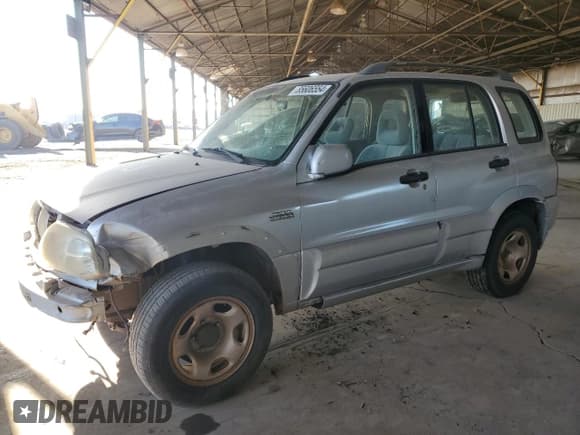 ✅ 2001 Suzuki Grand Vitara JLX • VIN: JS3TD62V614153085 • Lot: 85606554. Wystawiony na Copart z przebiegiem 219 243 mil. Bezpłatny archiwum sprzedaży aukcyjnych z USA i szczegółowy raport historii pojazdu na DreamBid. Zdjęcie 1.