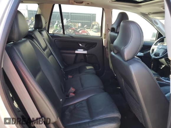 ✅ 2004 Volvo XC90 • VIN: YV1CN59H241037369 • Лот: 89893885. Опубликован ранее на Copart с пробегом Не указан. Бесплатный доступ к архиву аукционных продаж из США и подробный отчёт об истории автомобиля на DreamBid. Изображение 11.