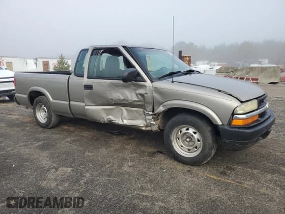 ✅ 2003 Chevrolet S-10 LS • VIN: 1GCCS19X038247523 • Лот: 42861085. Опубликован ранее на Copart с пробегом Не указан. Бесплатный доступ к архиву аукционных продаж из США и подробный отчёт об истории автомобиля на DreamBid. Изображение 4.