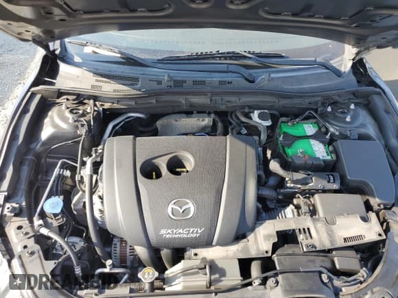 ✅ 2018 Mazda 3 Touring • VIN: 3MZBN1L34JM273363 • Lot: 68000545. Wystawiony na Copart z przebiegiem 56 334 mil. Bezpłatny archiwum sprzedaży aukcyjnych z USA i szczegółowy raport historii pojazdu na DreamBid. Zdjęcie 11.