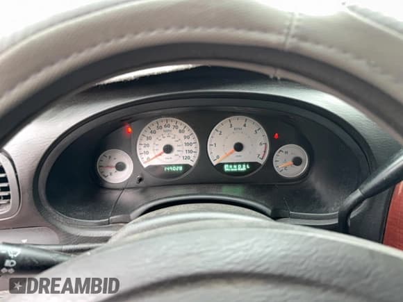 ✅ 2005 Chrysler Town & Country LX • VIN: 2C4GP44R15R552971 • Лот: 86546405. Опубликован ранее на Copart с пробегом 149 028 миль. Бесплатный доступ к архиву аукционных продаж из США и подробный отчёт об истории автомобиля на DreamBid. Изображение 8.