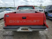 ✅ 1997 Chevrolet Silverado 1500 • VIN: 1GCEC19M5VE174925 • Lot: 55089105. Wystawiony na Copart z przebiegiem 213 318 mil. Bezpłatny archiwum sprzedaży aukcyjnych z USA i szczegółowy raport historii pojazdu na DreamBid. Zdjęcie 6.