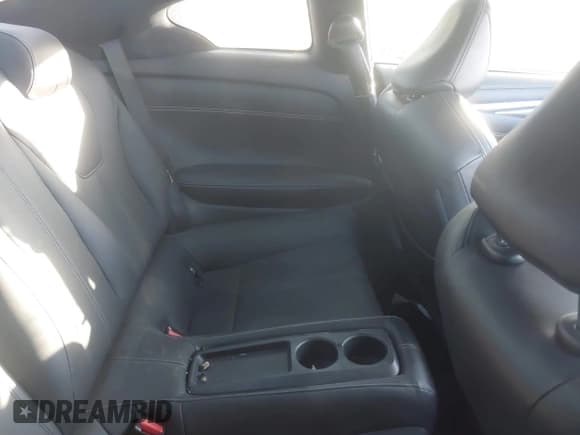 ✅ 2019 Infiniti Q60 Luxe • VIN: JN1EV7EL7KM291226 • Lot: 41466302. Wystawiony na IAAI z przebiegiem 47 142 mil. Bezpłatny archiwum sprzedaży aukcyjnych z USA i szczegółowy raport historii pojazdu na DreamBid. Zdjęcie 8.