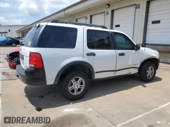 ✅ 2005 Ford Explorer XLS • VIN: 1FMZU62K65UB20376 • Lot: 63656195. Listed on Copart with 170,219 mi. Free auction sales archive from the USA and detailed vehicle history report at DreamBid. Image 3.
