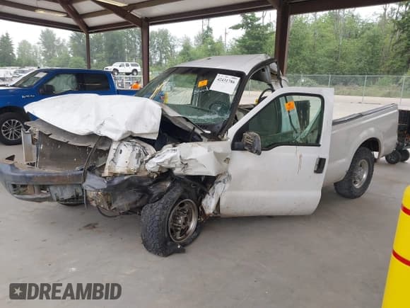 ✅ 2000 Ford F-250 XL • VIN: 1FTNF20L4YEB38990 • Lot: 42431786. Listed on IAAI with 139,952 mi. Free auction sales archive from the USA and detailed vehicle history report at DreamBid. Image 17.