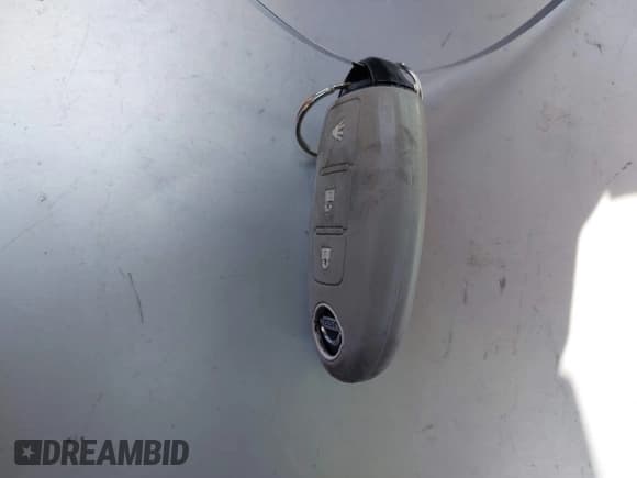 ✅ 2016 Nissan Juke S • VIN: JN8AF5MR9GT601400 • Lot: 42260295. Wystawiony na IAAI z przebiegiem 218 434 mil. Bezpłatny archiwum sprzedaży aukcyjnych z USA i szczegółowy raport historii pojazdu na DreamBid. Zdjęcie 11.