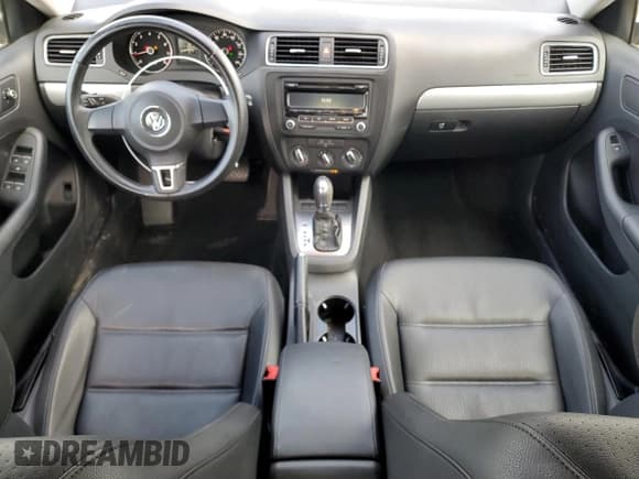 ✅ 2013 Volkswagen Jetta SE • VIN: 3VWDP7AJ2DM279352 • Lot: 91020885. Listed on Copart with 49,368 mi. Free auction sales archive from the USA and detailed vehicle history report at DreamBid. Image 8.