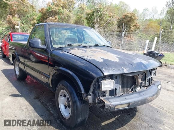 ✅ 1995 Chevrolet S-10 • VIN: 1GCCS14Z7SK232575 • Лот: 41961315. Опубликован ранее на IAAI с пробегом 181 163 миль. Бесплатный доступ к архиву аукционных продаж из США и подробный отчёт об истории автомобиля на DreamBid. Изображение 1.