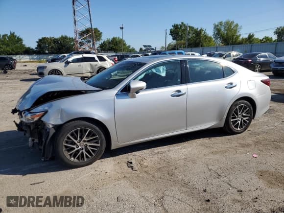 ✅ 2017 Lexus ES 350 • VIN: 58ABK1GG0HU041622 • Lot: 70981875. Wystawiony na Copart z przebiegiem 109 938 mil. Bezpłatny archiwum sprzedaży aukcyjnych z USA i szczegółowy raport historii pojazdu na DreamBid. Zdjęcie 1.