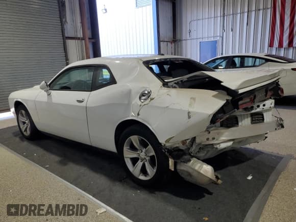 ✅ 2021 Dodge Challenger SXT • VIN: 2C3CDZAG2MH542692 • Lot: 84971605. Wystawiony na Copart z przebiegiem 61 153 mil. Bezpłatny archiwum sprzedaży aukcyjnych z USA i szczegółowy raport historii pojazdu na DreamBid. Zdjęcie 2.