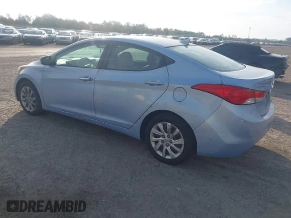 ✅ 2012 Hyundai Elantra GLS • VIN: KMHDH4AE2CU230224 • Lot: 43827706. Wystawiony na IAAI z przebiegiem 215 650 mil. Bezpłatny archiwum sprzedaży aukcyjnych z USA i szczegółowy raport historii pojazdu na DreamBid. Zdjęcie 3.