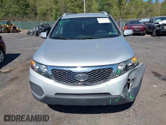 ✅ 2011 Kia Sorento LX • VIN: 5XYKTDA2XBG169589 • Lot: 43380076. Wystawiony na IAAI z przebiegiem 170 911 mil. Bezpłatny archiwum sprzedaży aukcyjnych z USA i szczegółowy raport historii pojazdu na DreamBid. Zdjęcie 12.